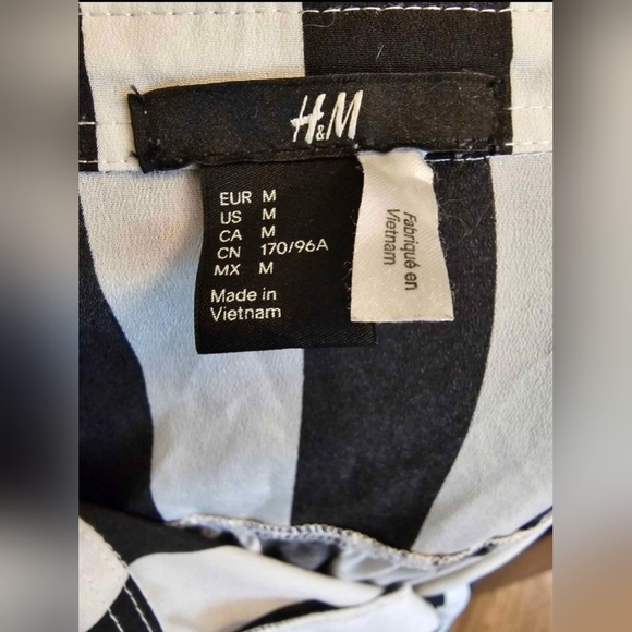 H&M top - Picture 3 of 3